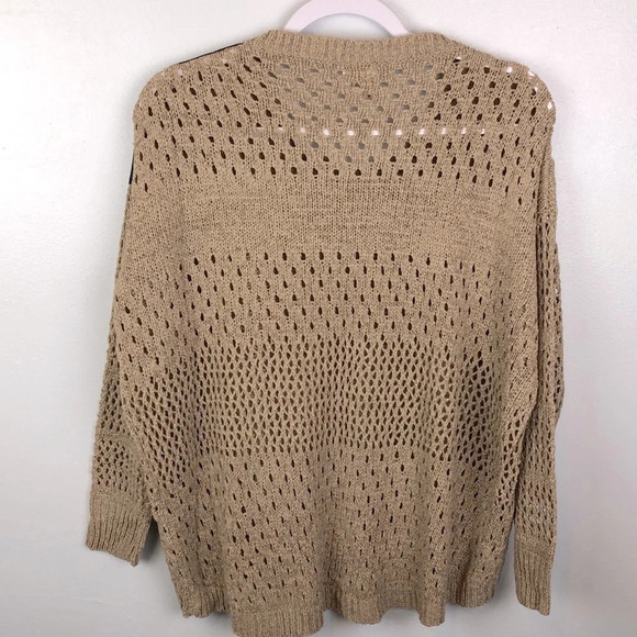 Pretty Good NWOT Women’s M/L Open Knit Pullover Sweater With Star Accent - Picture 2 of 6